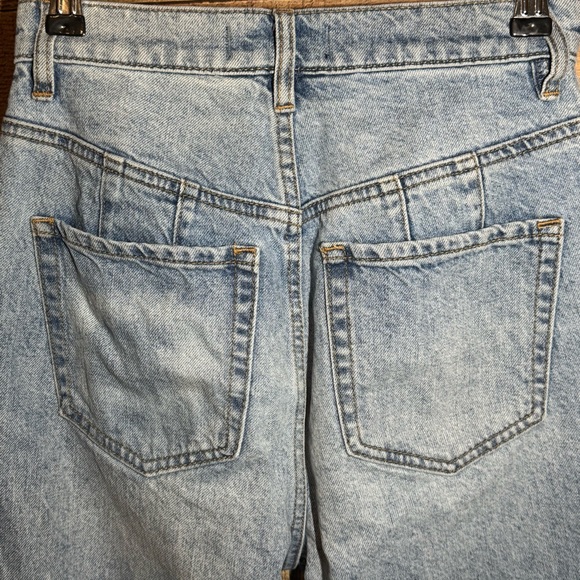 Free People We the Free Crvy Georgine Mom Jeans Sky Blue Size 26 - Picture 10 of 15